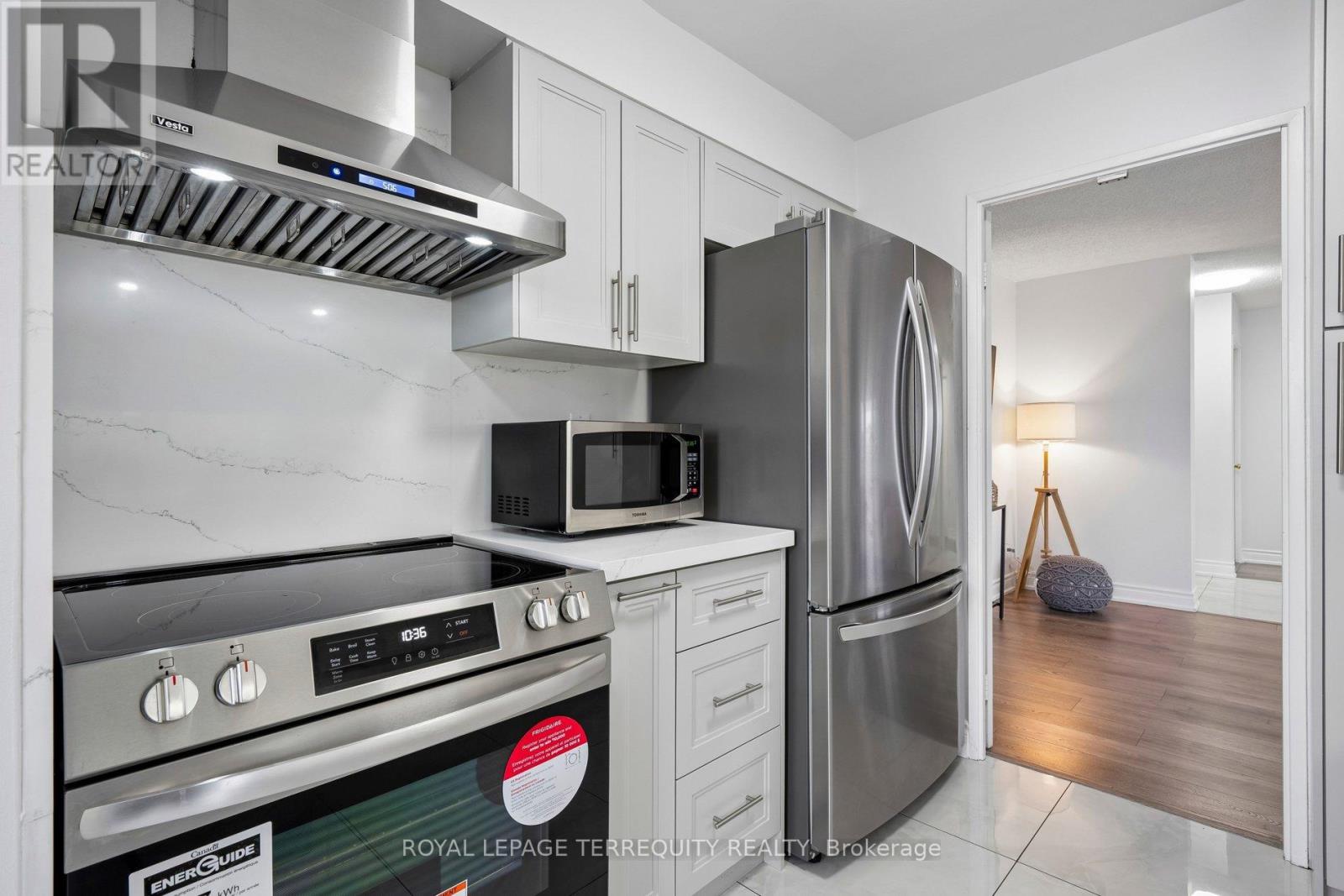 709 - 410 Mclevin Avenue, Toronto, Ontario  M1B 5J5 - Photo 16 - E13062596