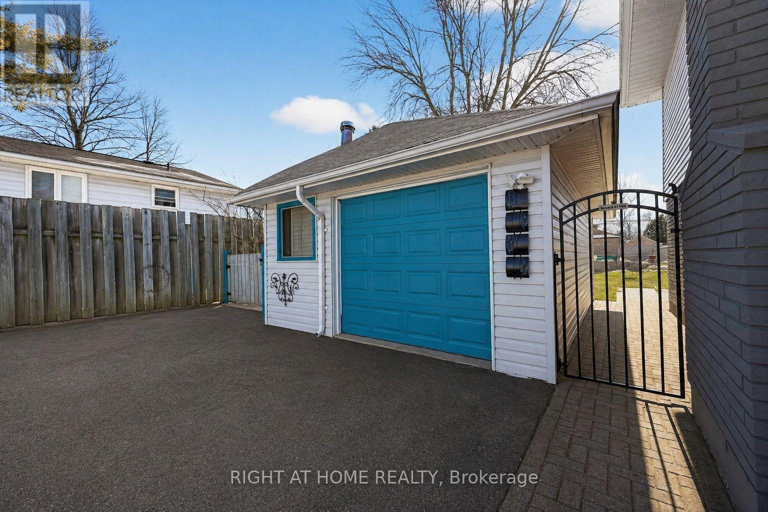 246 Calford Street, Essa, Ontario  L0M 1B0 - Photo 2 - N12839724