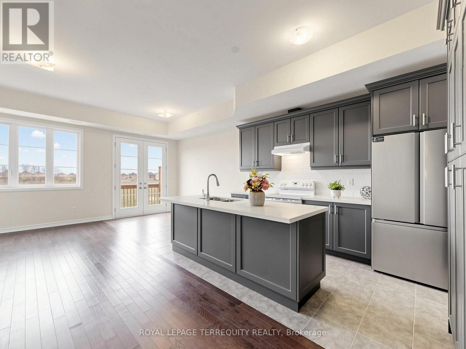 293 Swan Park Road, Markham, Ontario  L6E 0K4 - Photo 5 - N13062336