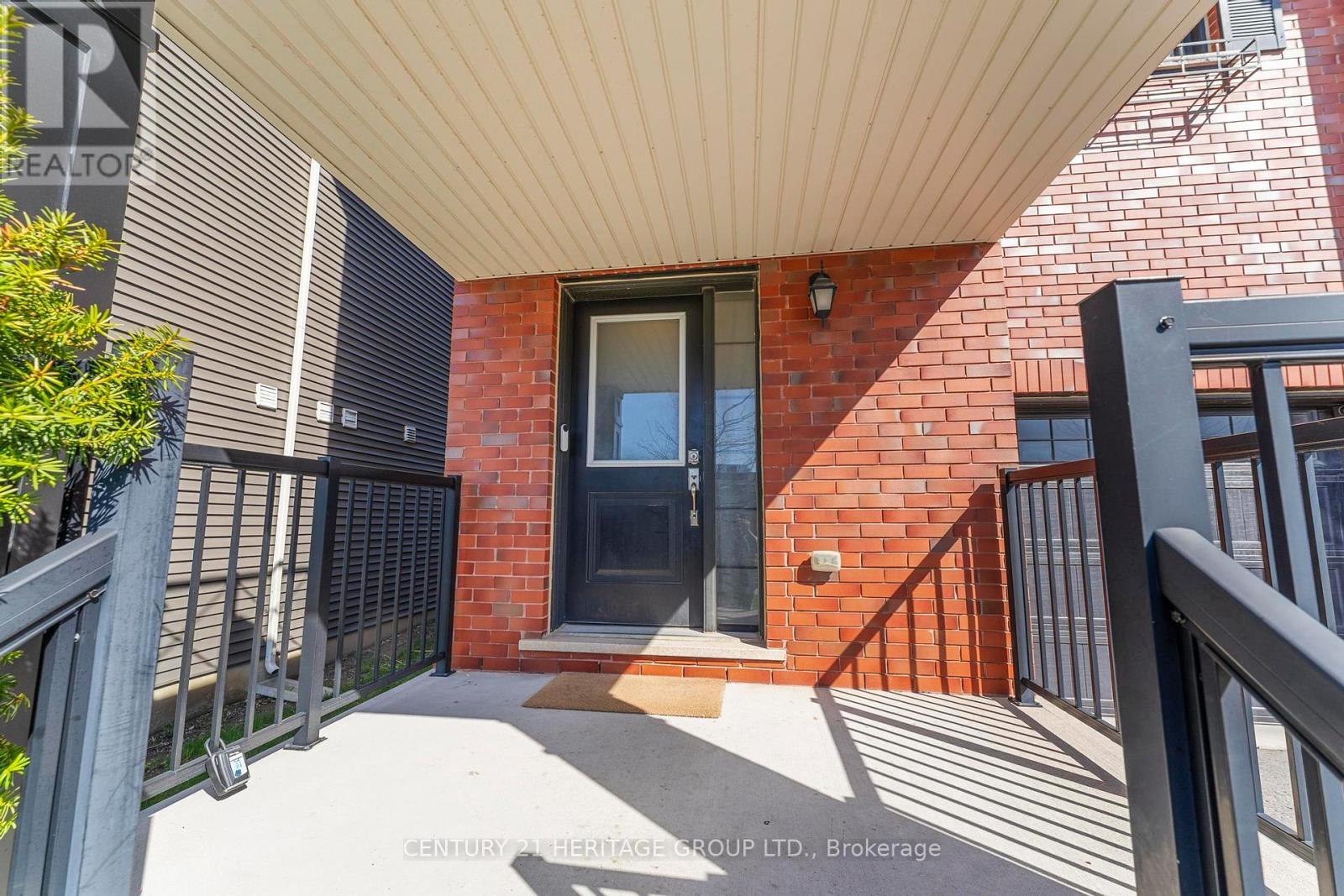 219 Boadway Crescent, Whitchurch-Stouffville, Ontario  L4A 1Y5 - Photo 4 - N13062338