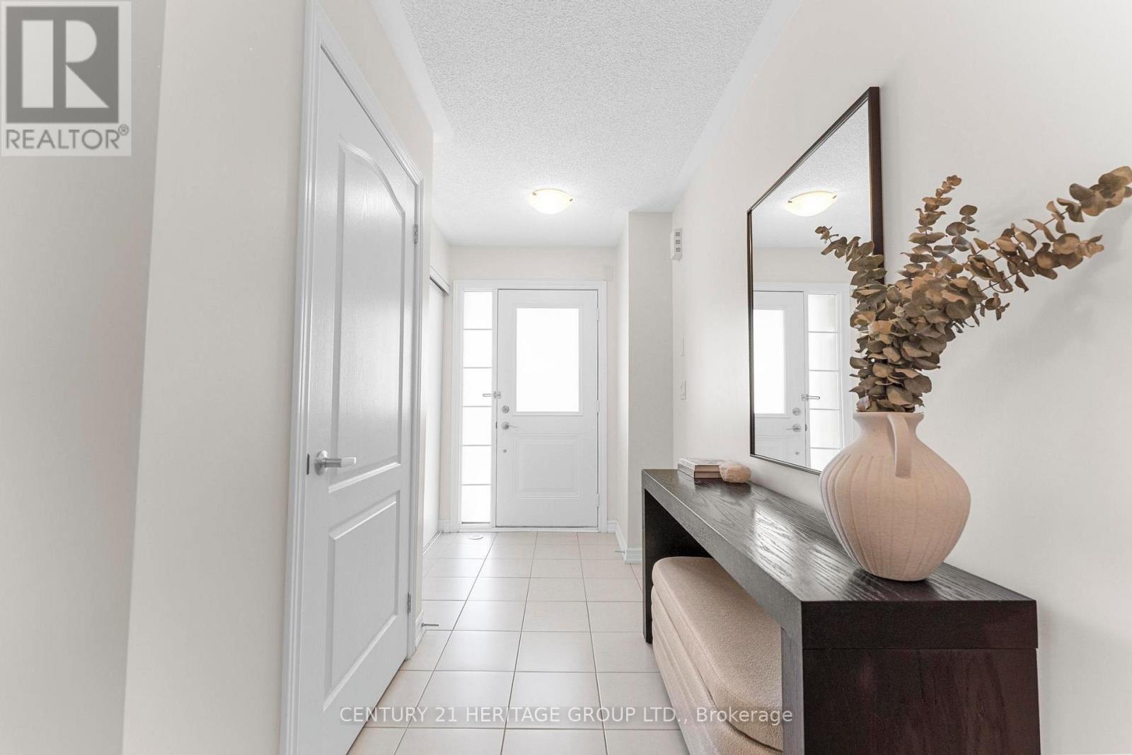 219 Boadway Crescent, Whitchurch-Stouffville, Ontario  L4A 1Y5 - Photo 6 - N13062338