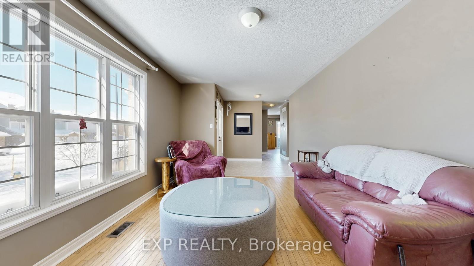 33 Wrendale Crescent, Georgina, Ontario  L4P 4C4 - Photo 8 - N13062588