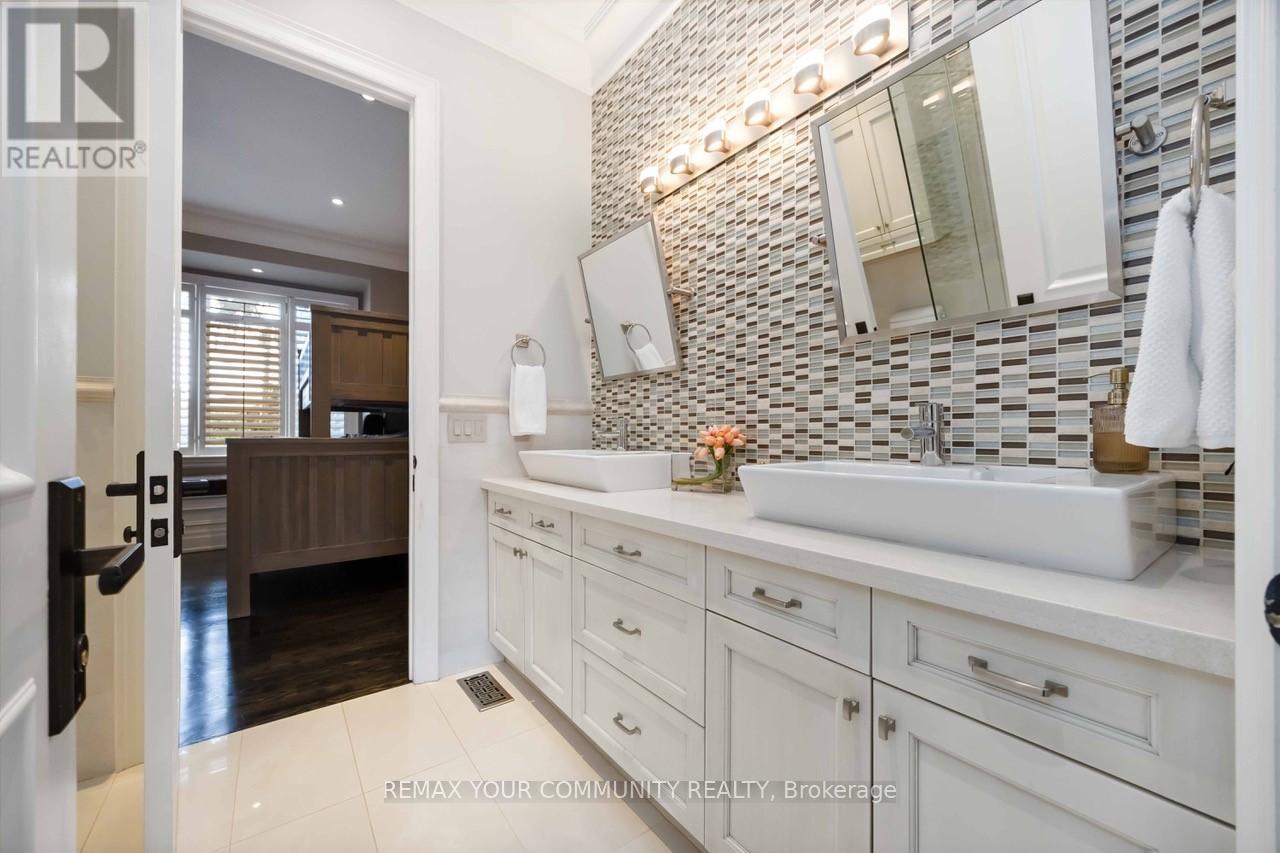 48 May Avenue, Richmond Hill, Ontario  L4C 3S6 - Photo 26 - N13062630