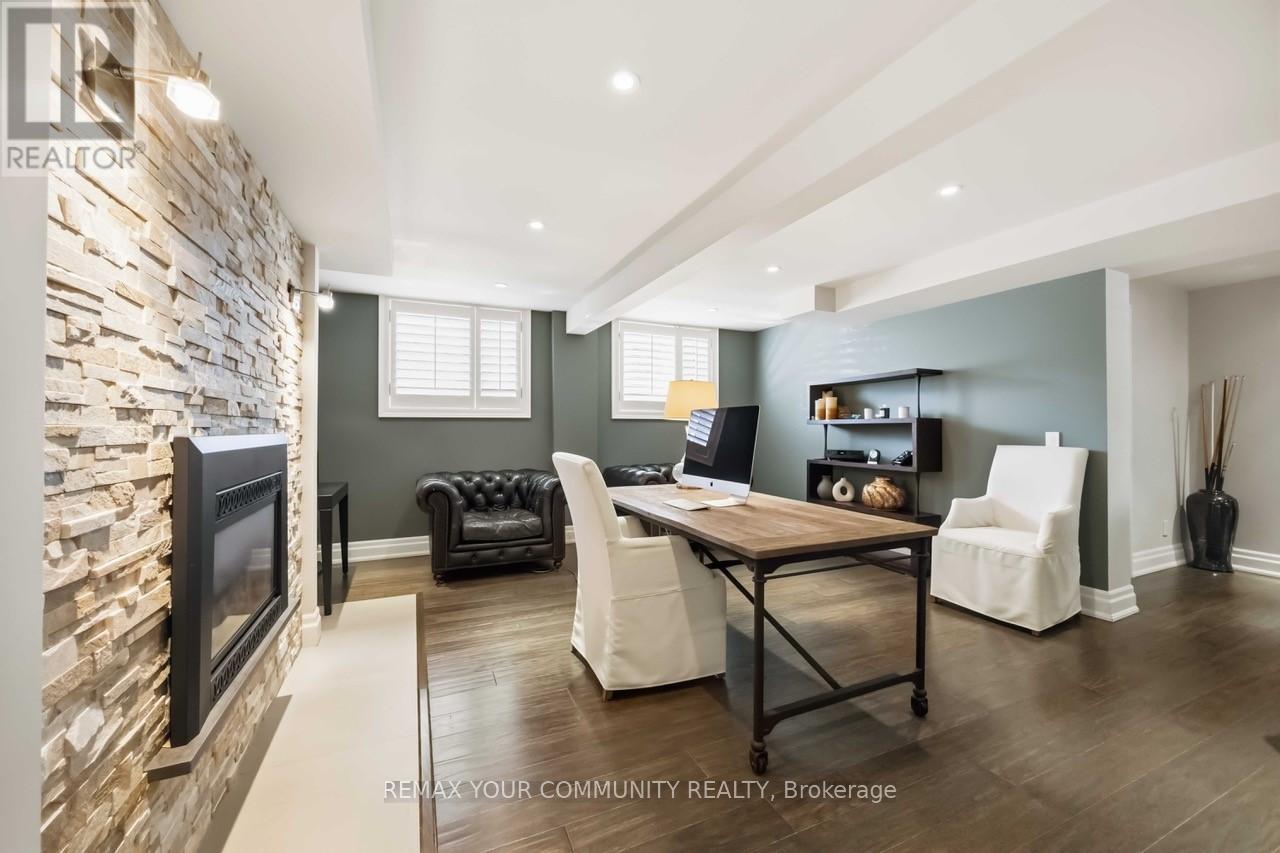 48 May Avenue, Richmond Hill, Ontario  L4C 3S6 - Photo 33 - N13062630