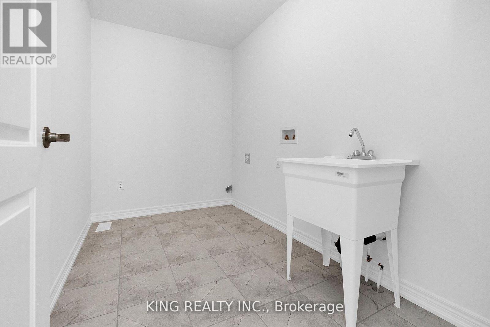 161 Fenchurch Manor, Barrie, Ontario  L9J 0W9 - Photo 25 - S13062488