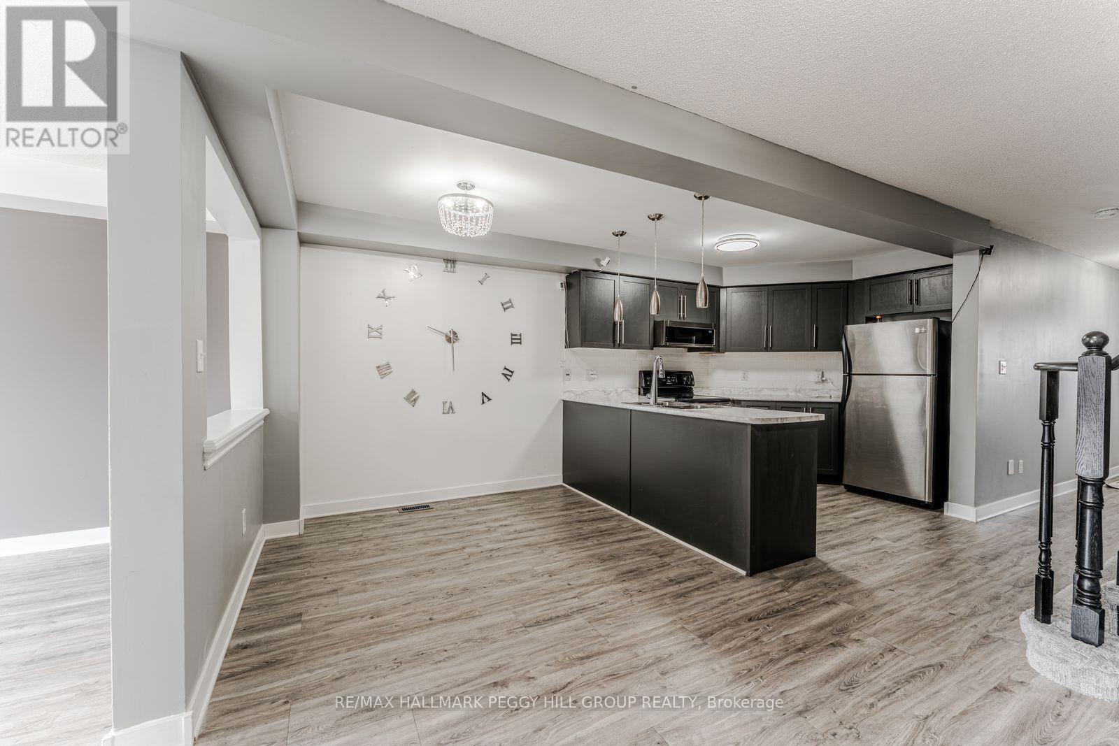 75 Winchester Terrace, Barrie, Ontario  L4M 0C8 - Photo 2 - S13062510