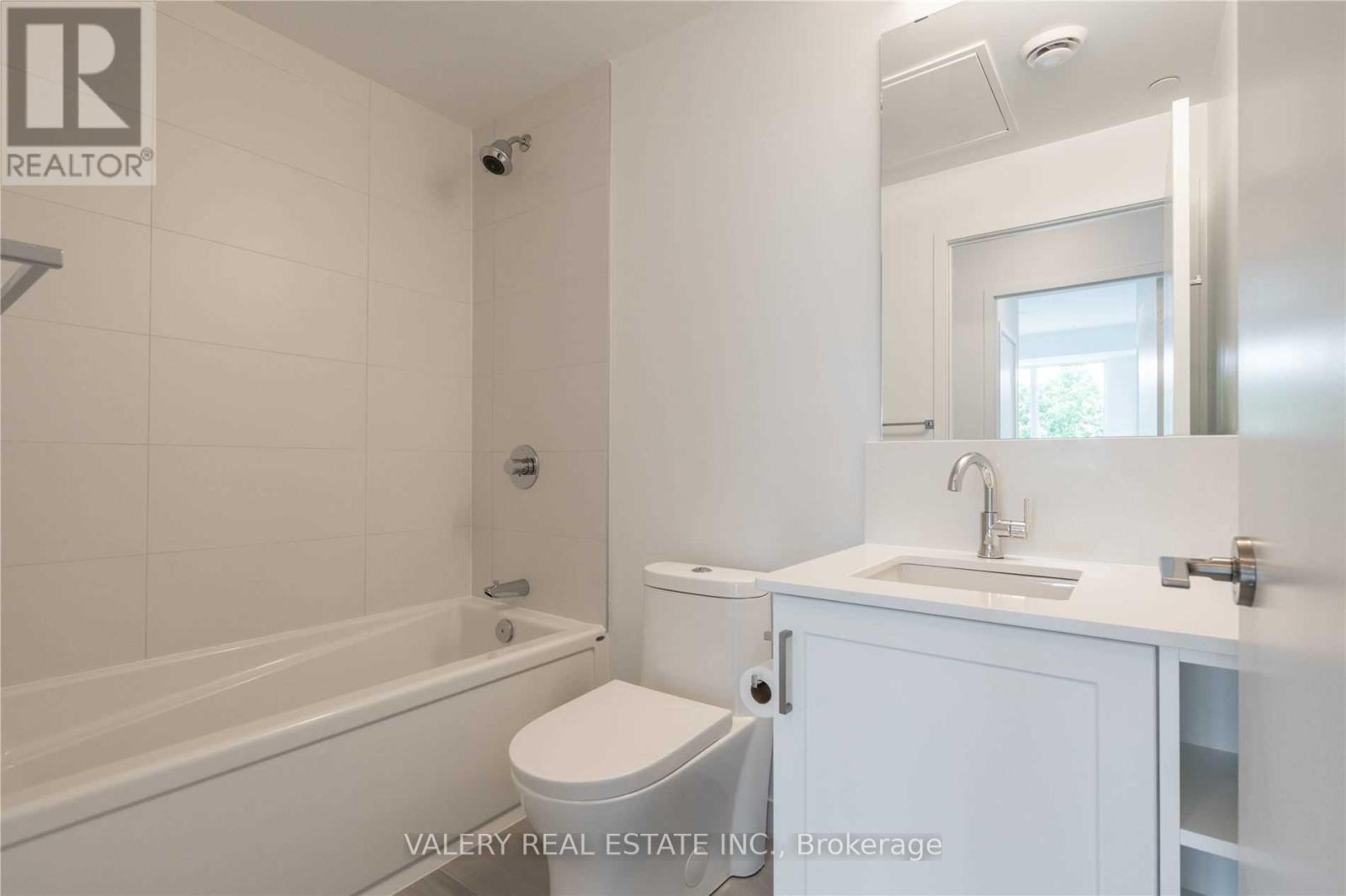 227 - 681 Yonge Street, Barrie, Ontario  L4N 4E8 - Photo 10 - S13062538