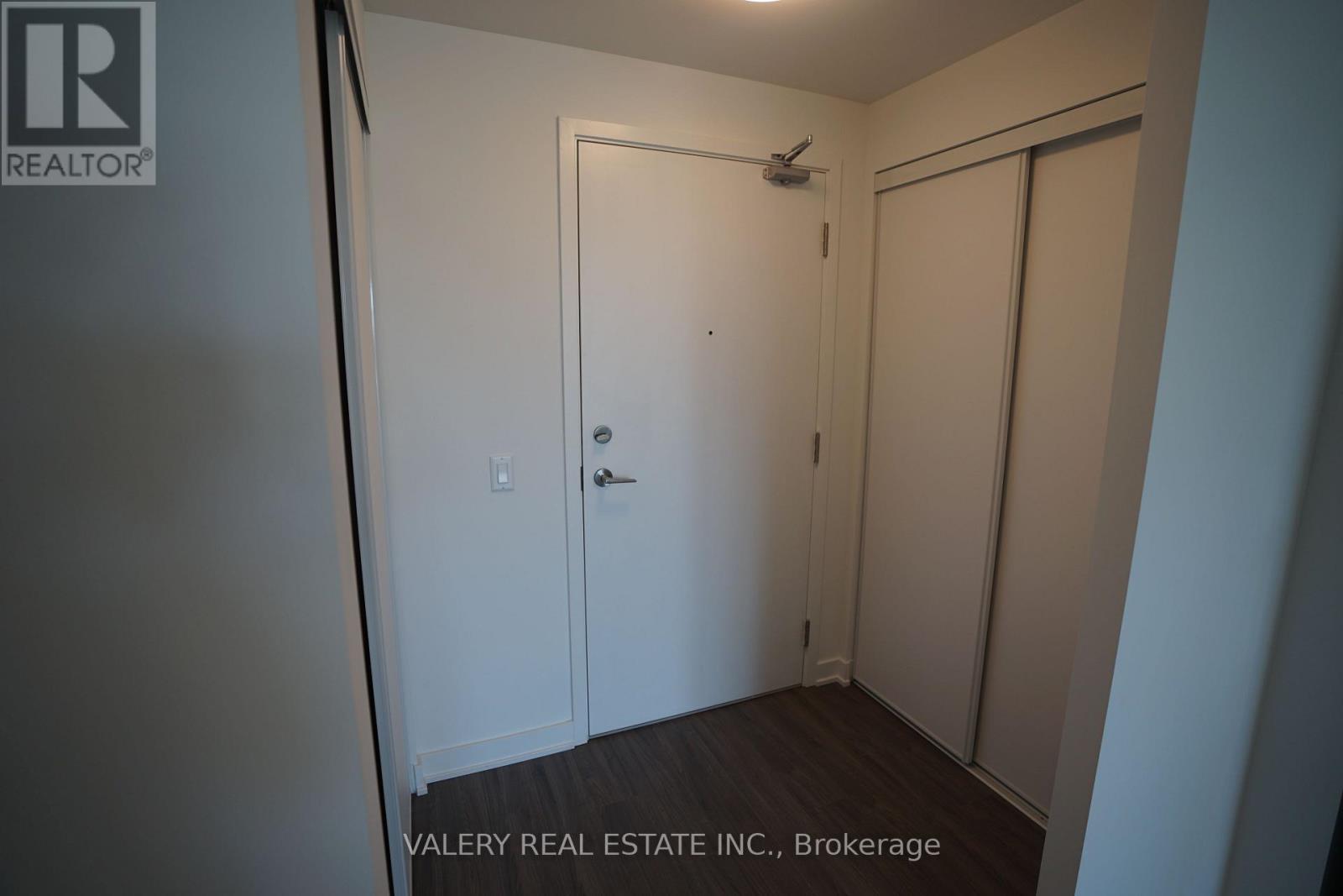 227 - 681 Yonge Street, Barrie, Ontario  L4N 4E8 - Photo 5 - S13062538
