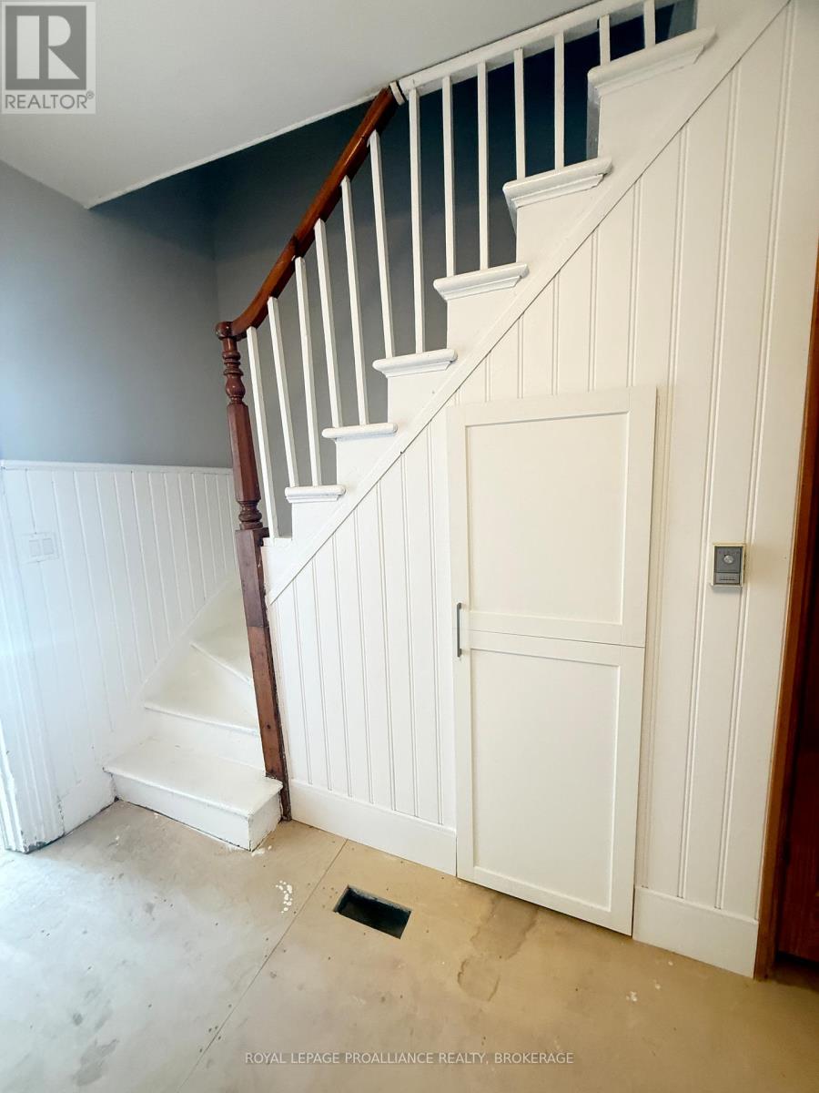 272 Wellington Street, Kingston, Ontario  K7K 2Z1 - Photo 9 - X13062394