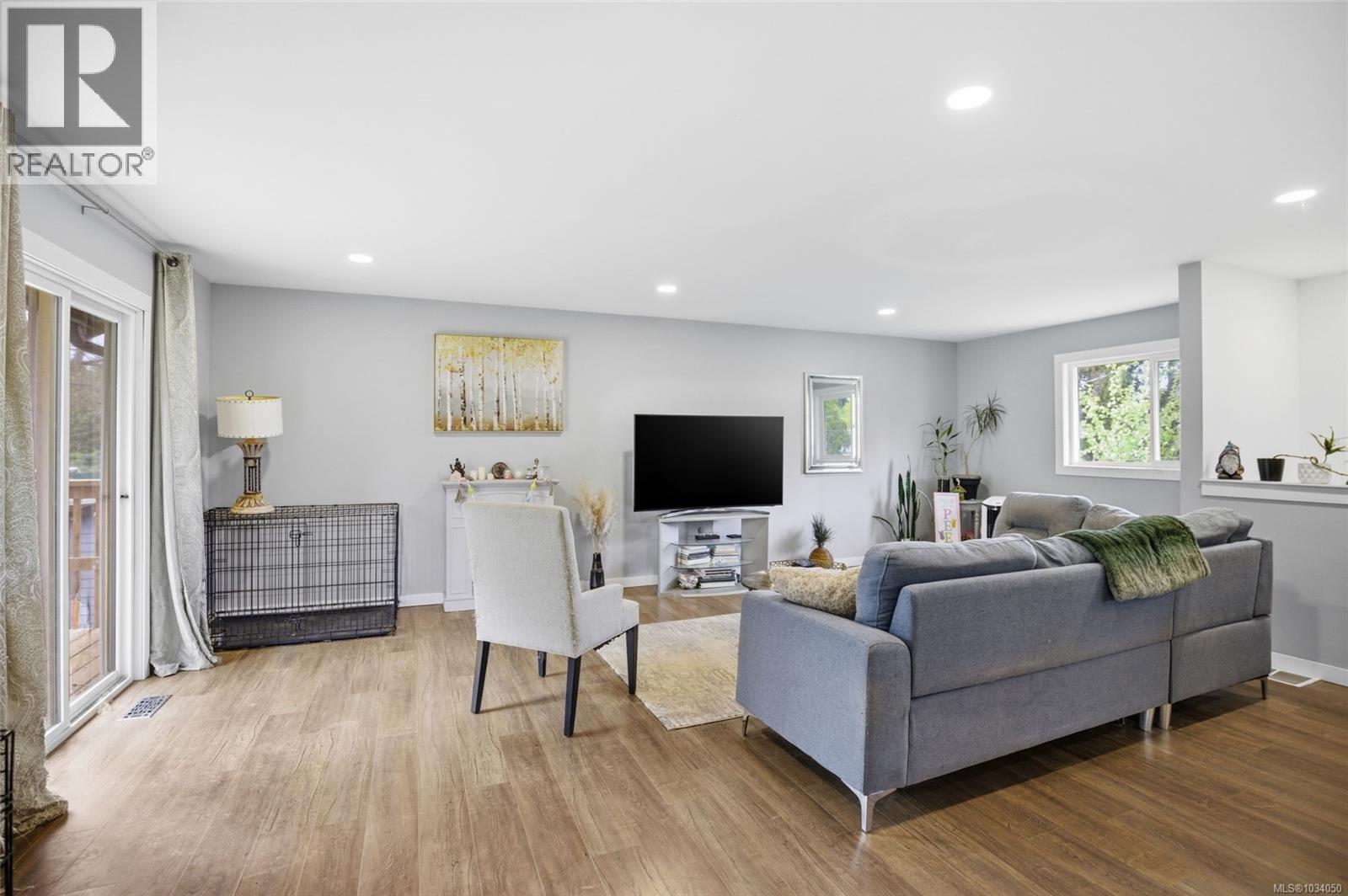 953 Poplar Way, Whiskey Creek, British Columbia  V9K 1T5 - Photo 6 - 1034050