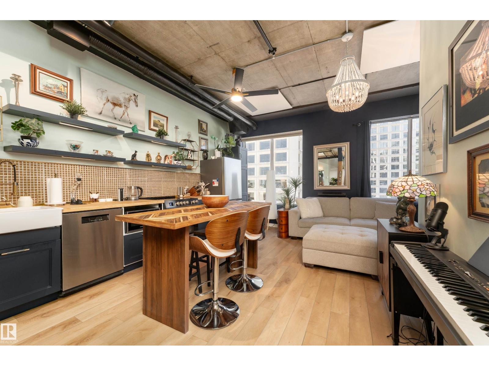 #913 10024 JASPER AV NW, edmonton, Alberta