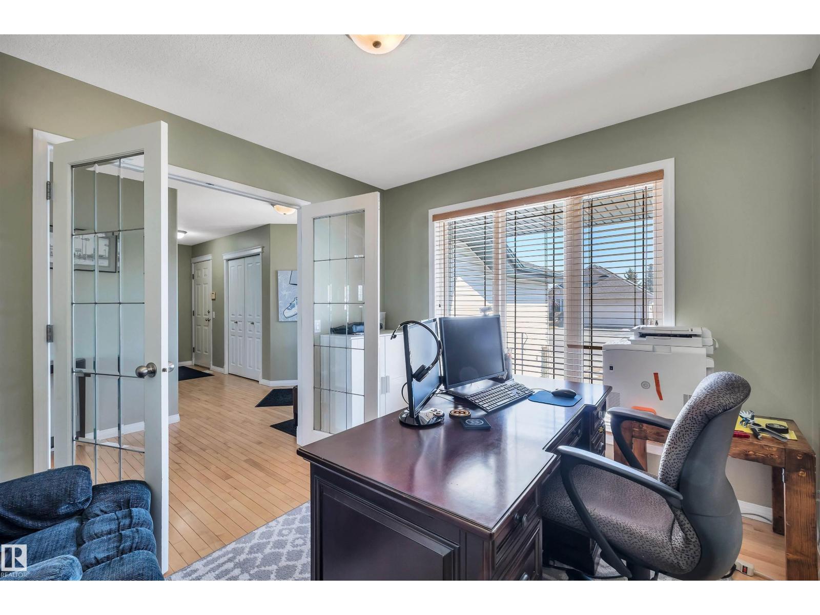 1229 Ormsby Ln Nw, Edmonton, Alberta  T5T 6R2 - Photo 6 - E4484833