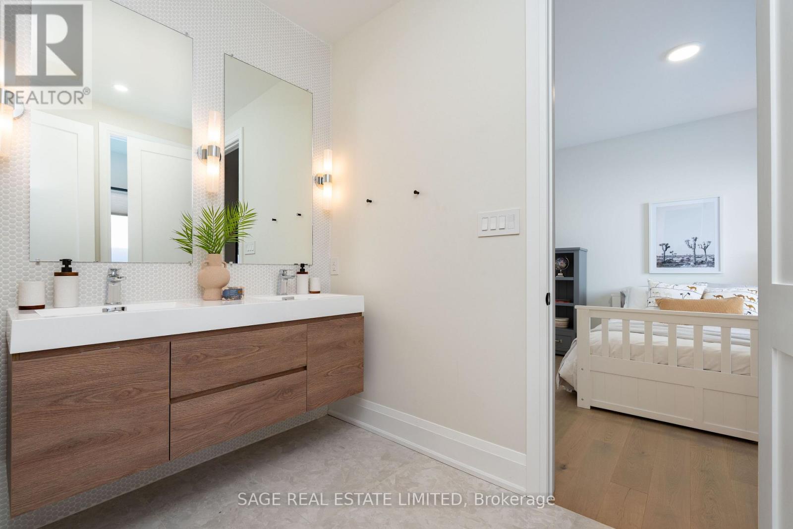 10 Brant Avenue, Mississauga, Ontario  L5G 3N8 - Photo 34 - W13062332