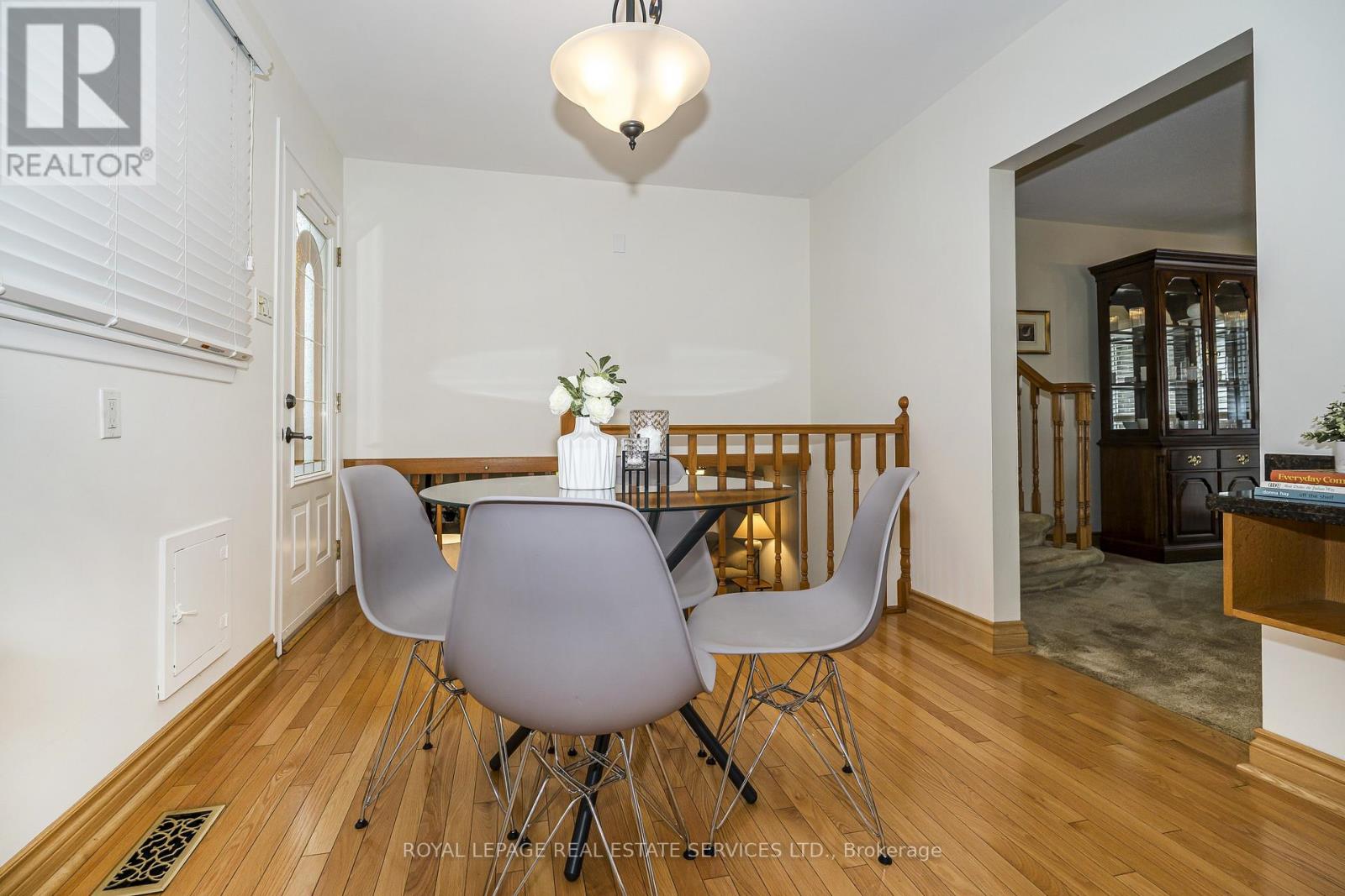 23 Birchleaf Crescent, Toronto, Ontario  M9R 2L5 - Photo 10 - W13062340