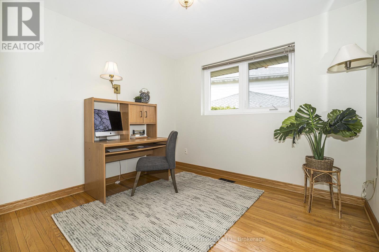 23 Birchleaf Crescent, Toronto, Ontario  M9R 2L5 - Photo 19 - W13062340