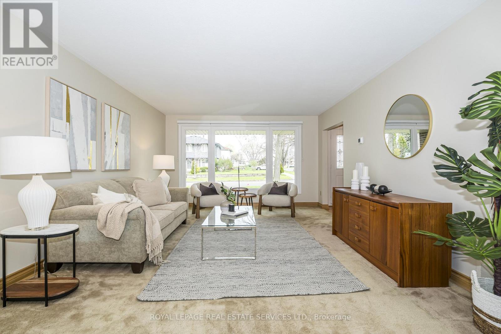 23 Birchleaf Crescent, Toronto, Ontario  M9R 2L5 - Photo 3 - W13062340