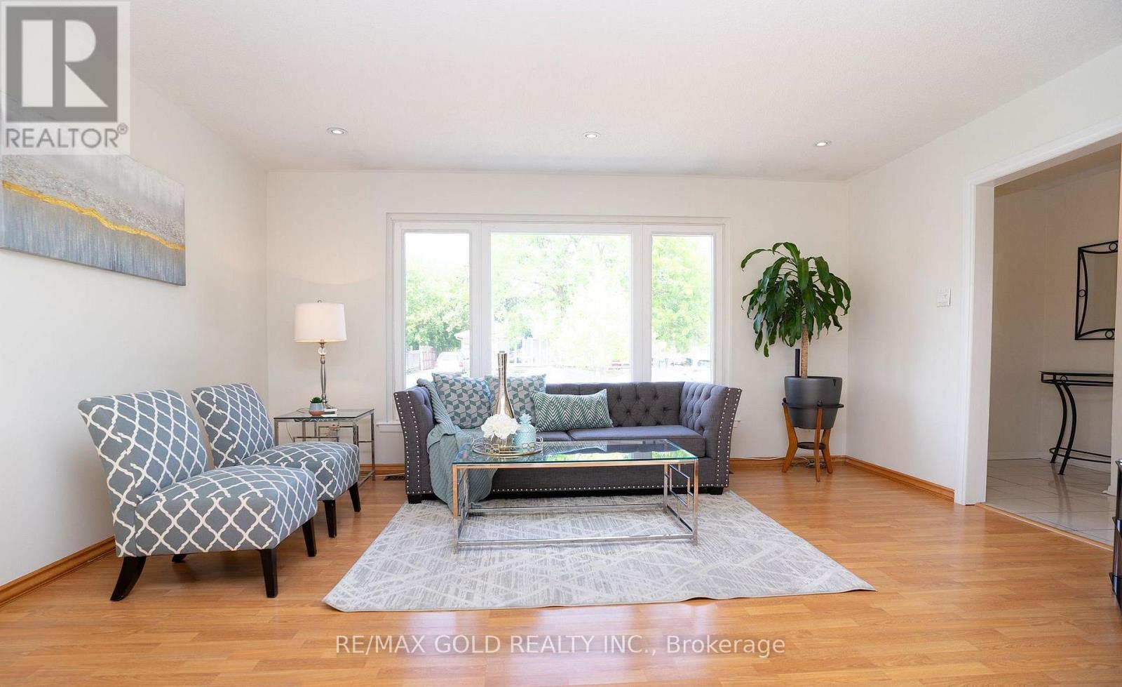 51 Davenport Crescent, Brampton, Ontario  L6T 3L5 - Photo 10 - W13062342