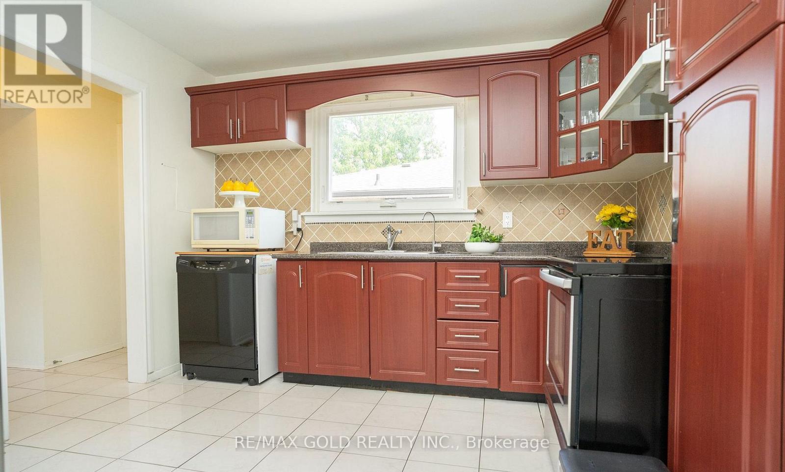 51 Davenport Crescent, Brampton, Ontario  L6T 3L5 - Photo 13 - W13062342