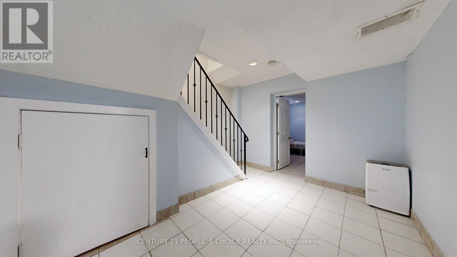 2864 Weston Road, Toronto, Ontario  M9M 2S3 - Photo 30 - W13062386