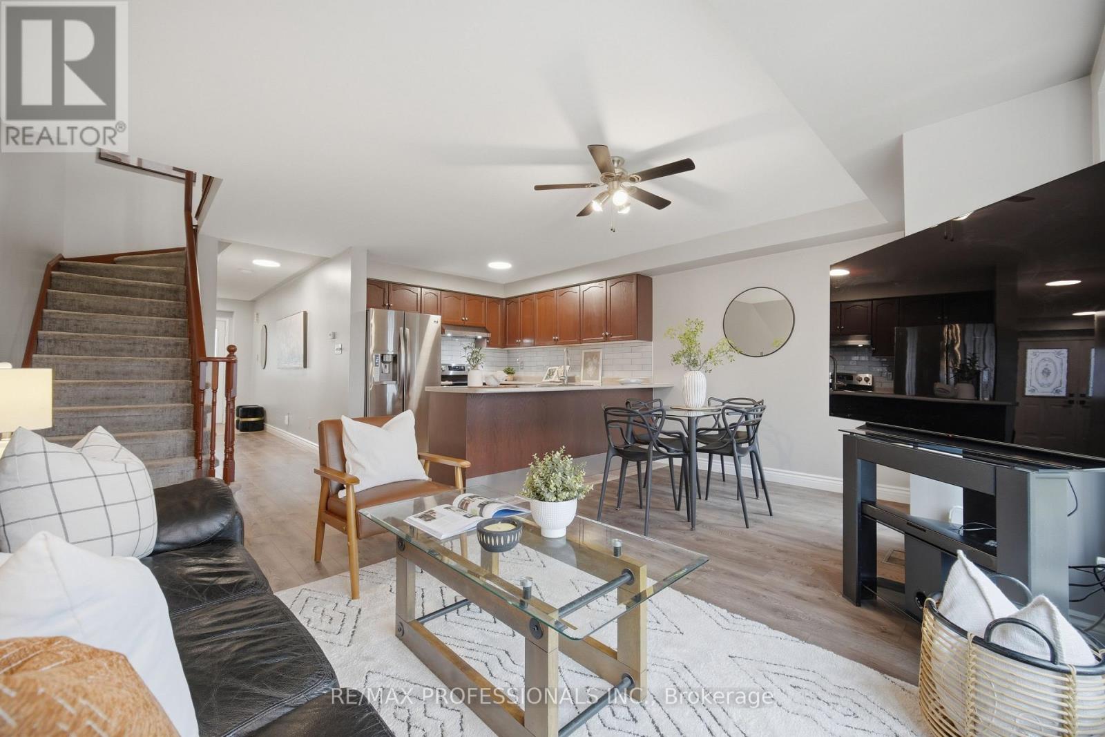116 Dominion Gardens Drive, Halton Hills, Ontario  L7G 6B4 - Photo 13 - W13062398