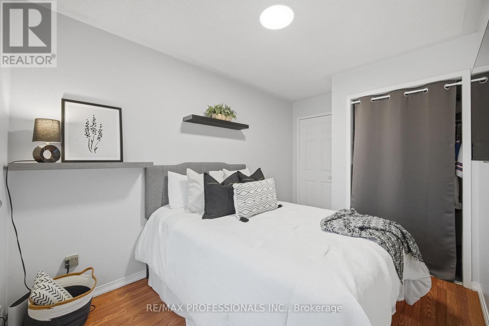 116 Dominion Gardens Drive, Halton Hills, Ontario  L7G 6B4 - Photo 28 - W13062398