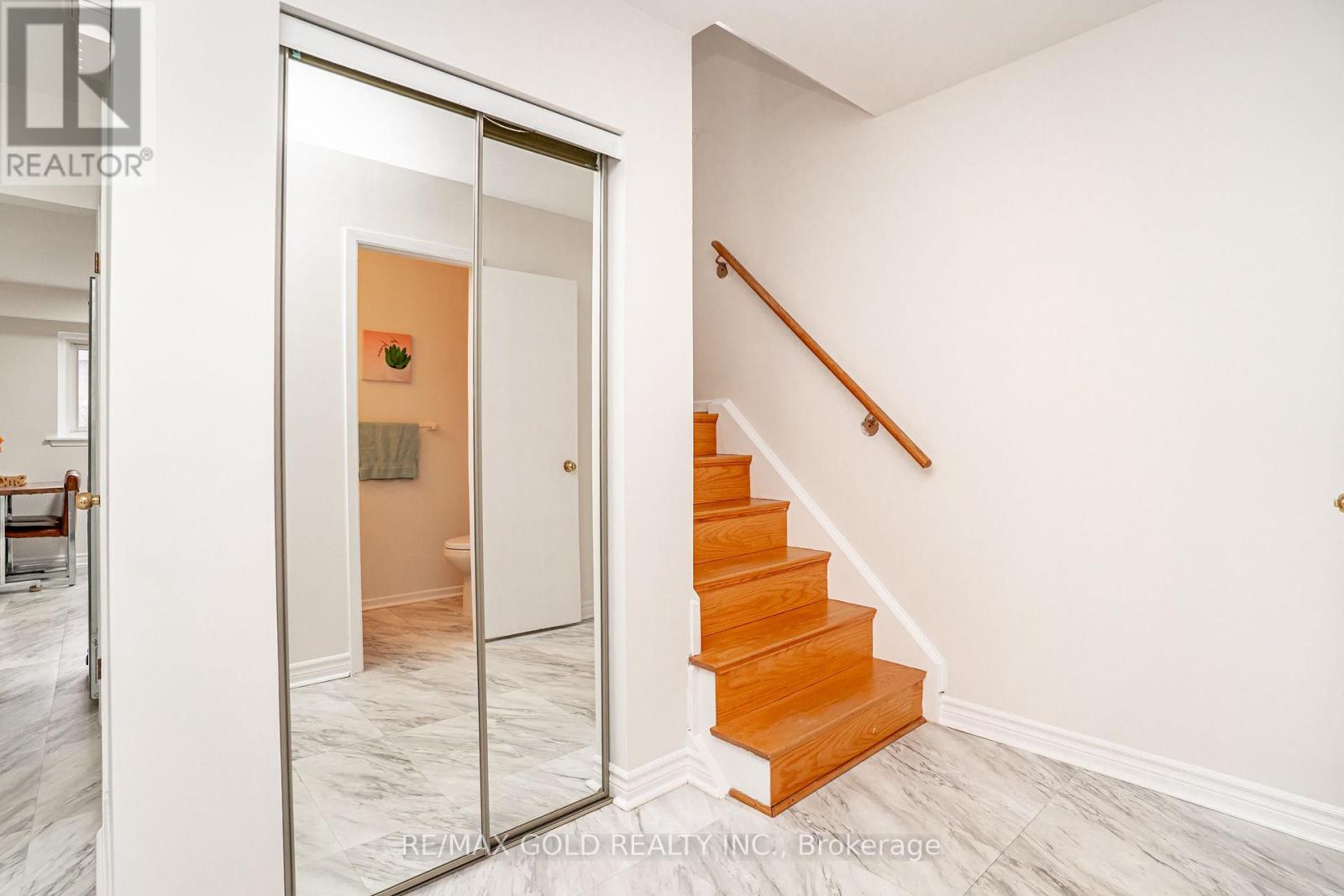 64 Dalraith Crescent, Brampton, Ontario  L6T 2X5 - Photo 19 - W13062426