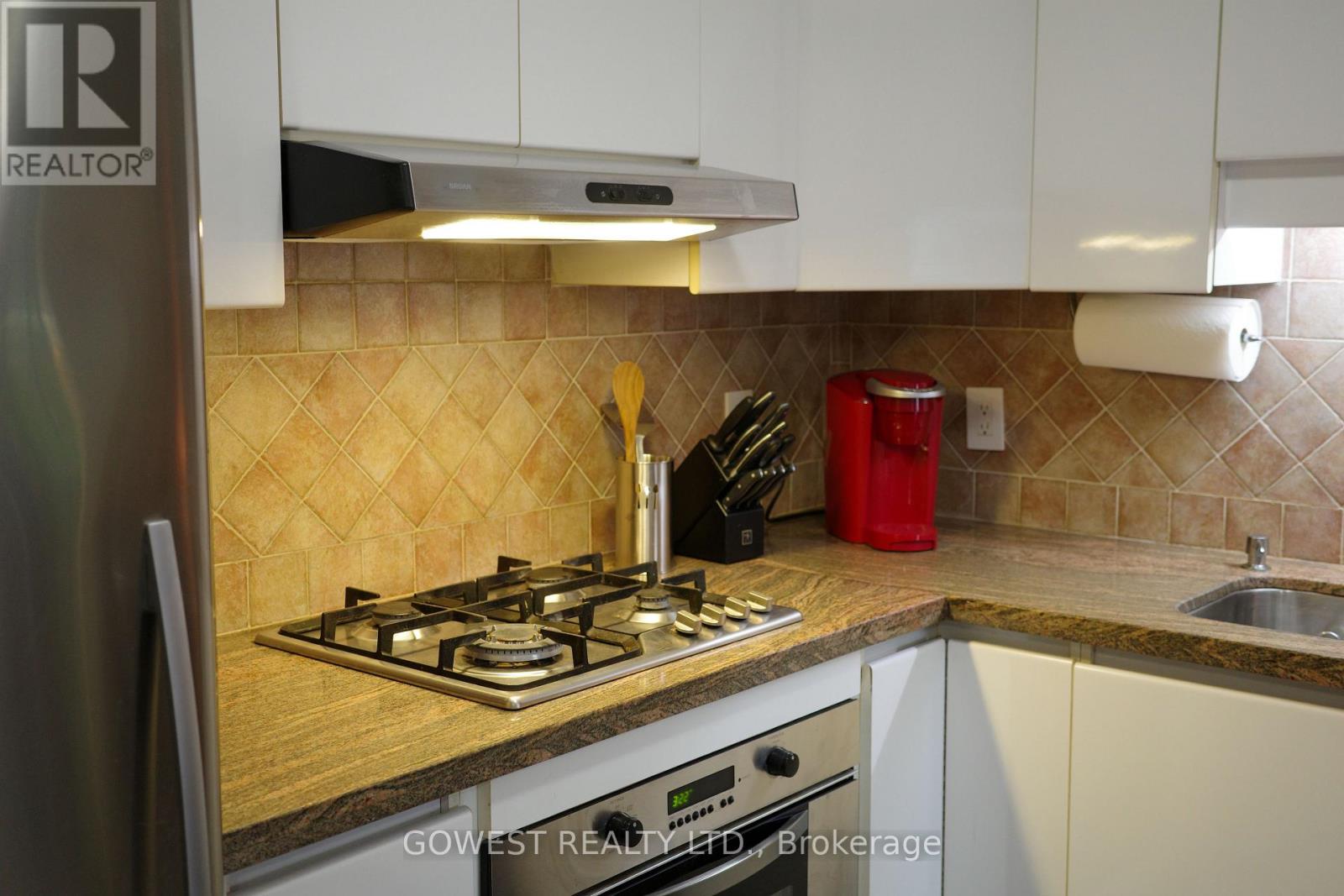 5 - 20 Glen Gordon Road, Toronto, Ontario  M6P 1B8 - Photo 23 - W13062442