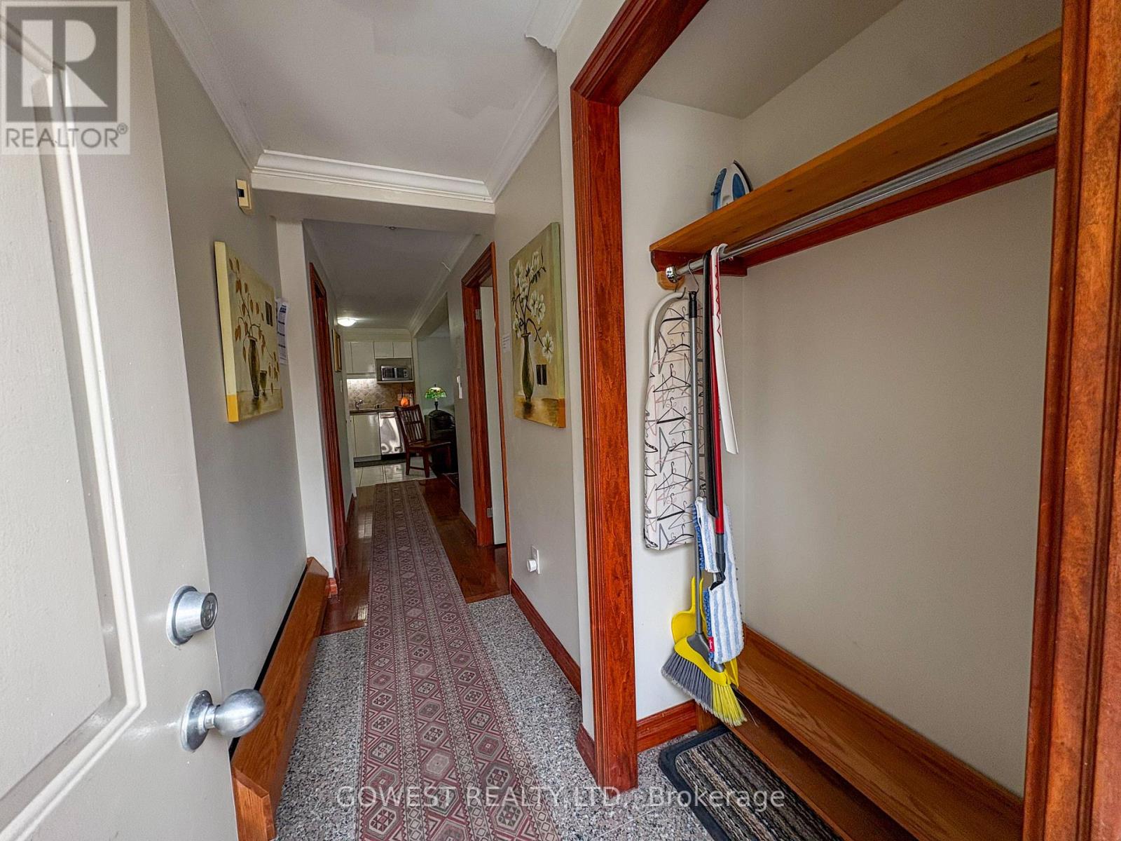5 - 20 Glen Gordon Road, Toronto, Ontario  M6P 1B8 - Photo 3 - W13062442