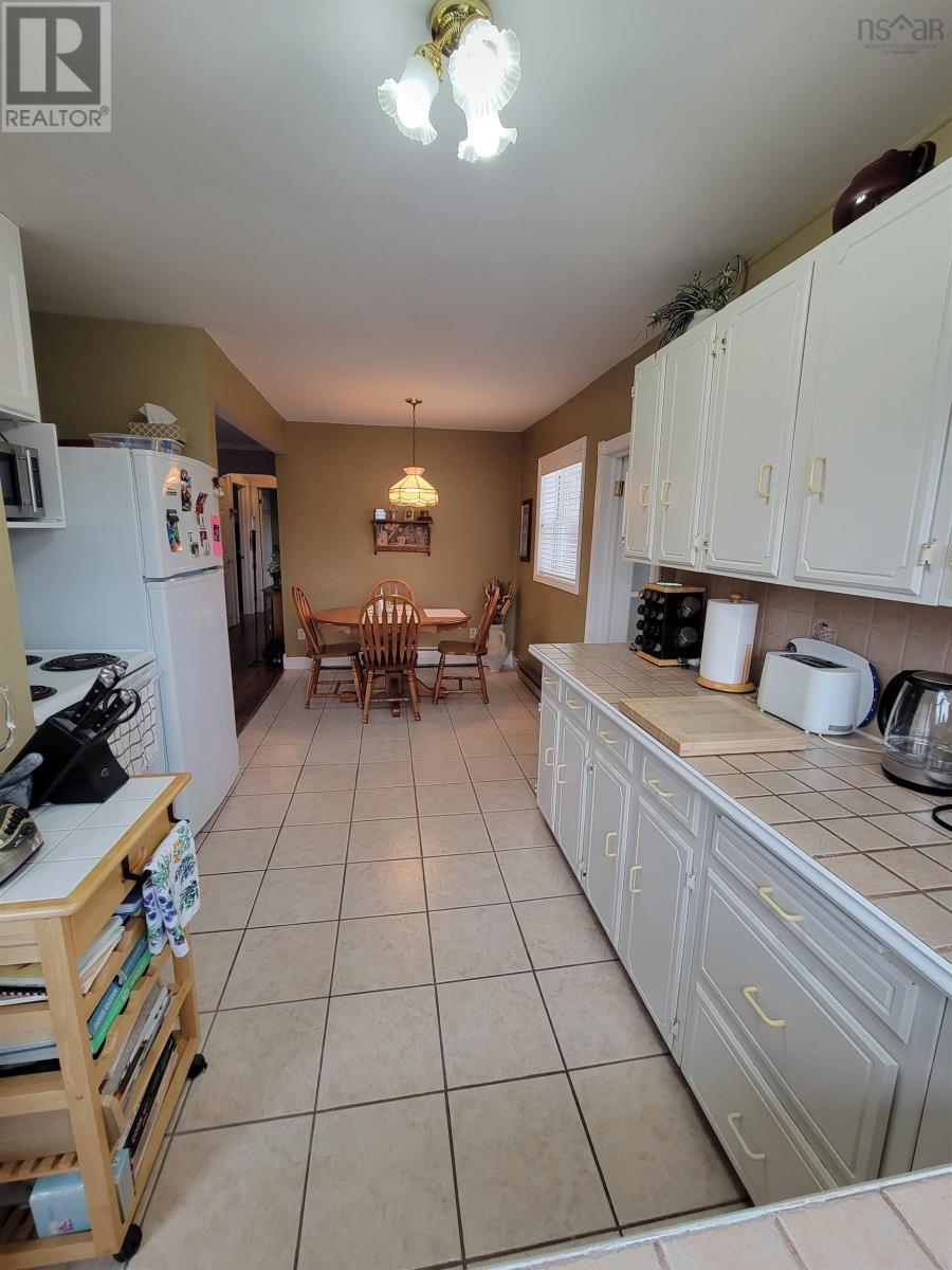 653 Coxheath Road, Coxheath, Nova Scotia  B1L 1B5 - Photo 4 - 202502165