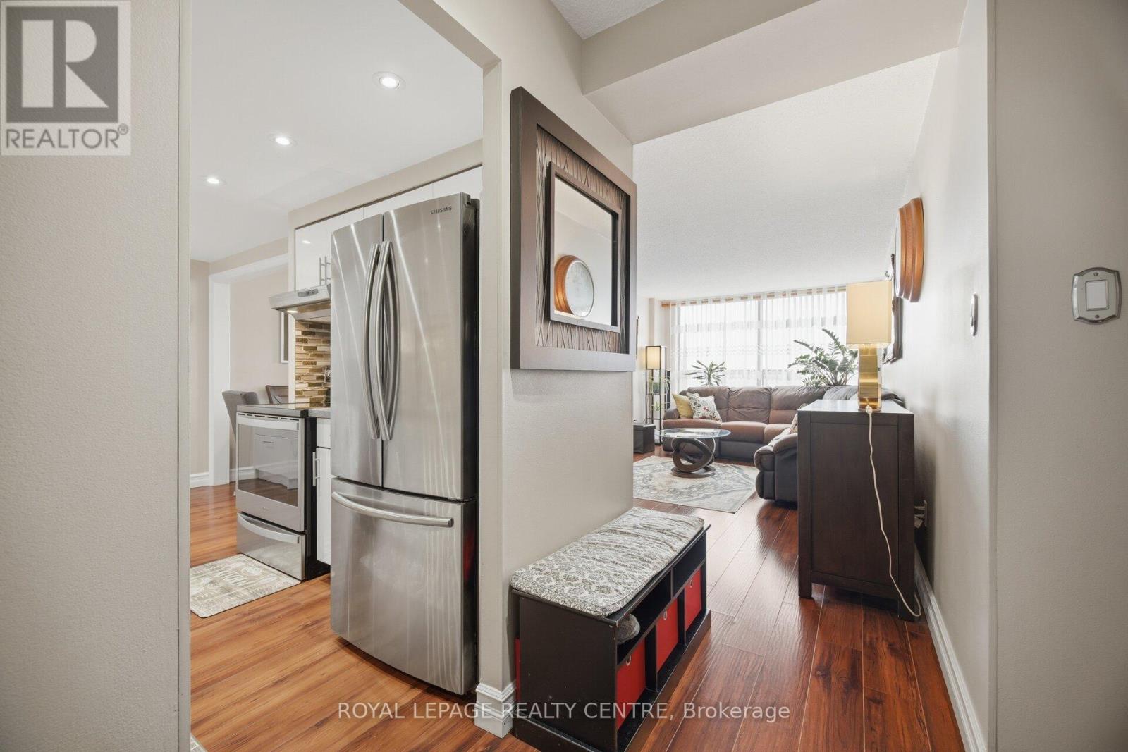 1201 - 2556 Argyle Road, Mississauga, Ontario  L5B 2H6 - Photo 7 - W13062466