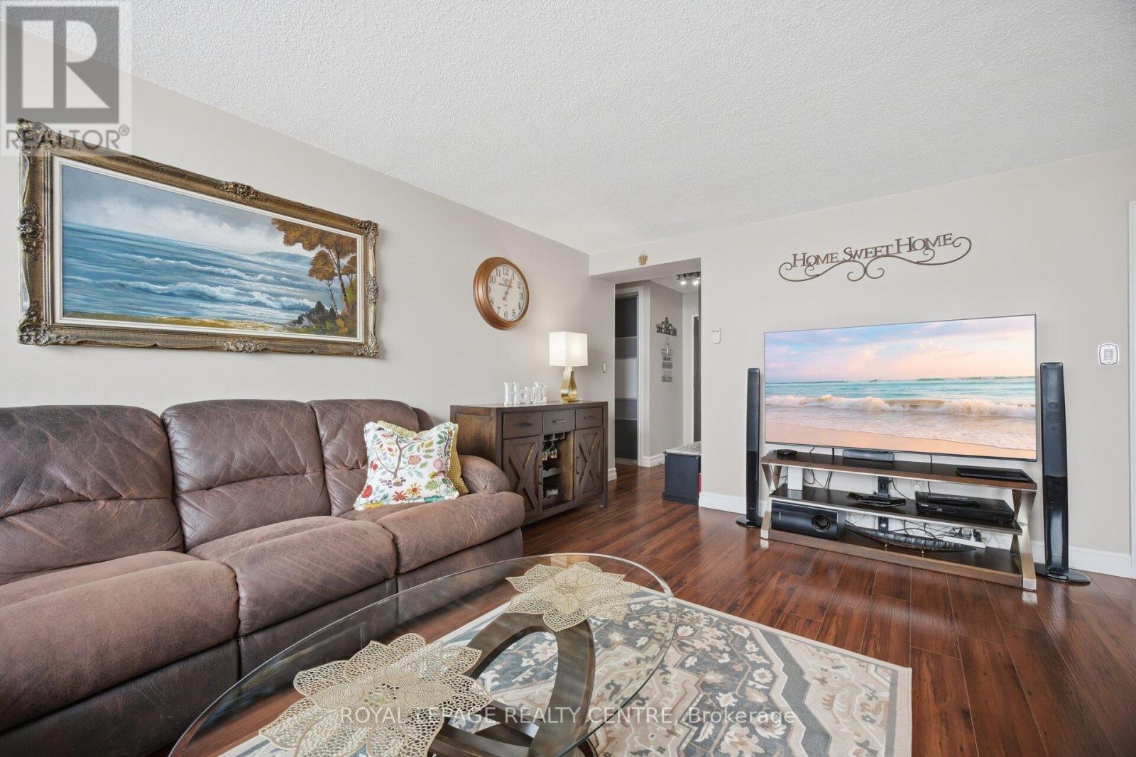 1201 - 2556 Argyle Road, Mississauga, Ontario  L5B 2H6 - Photo 8 - W13062466