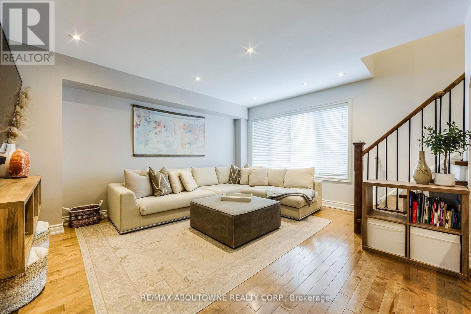 321 Dalesford Road, Toronto, Ontario  M8Y 1G8 - Photo 22 - W13062476