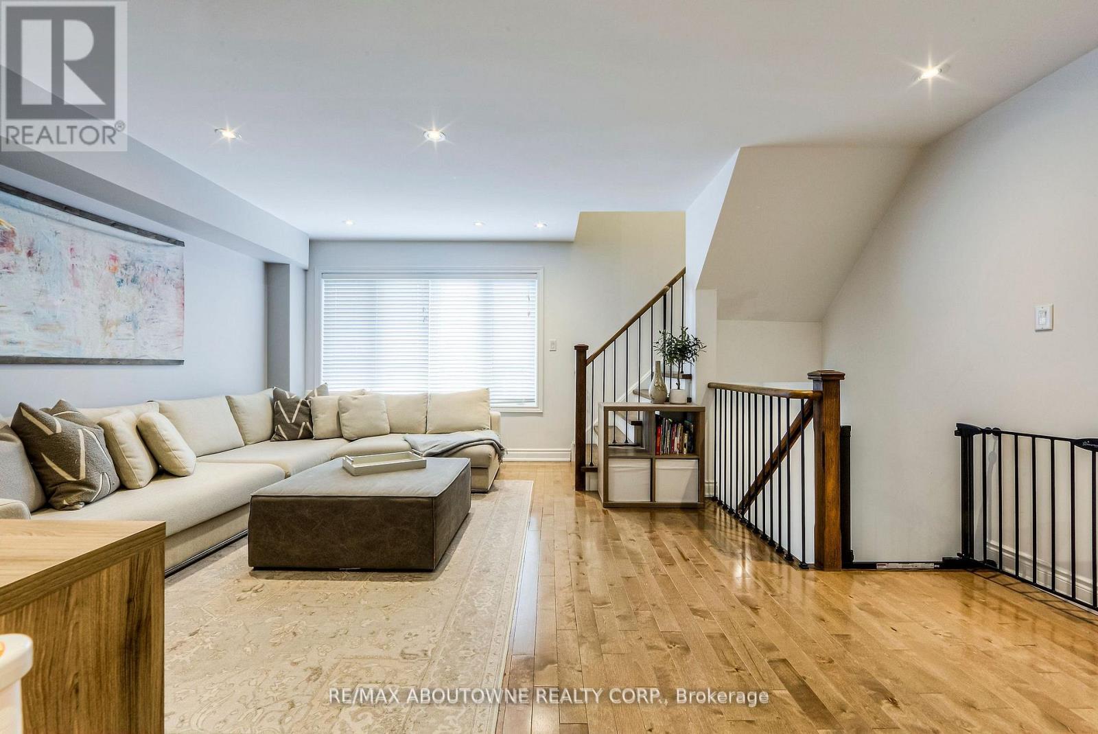 321 Dalesford Road, Toronto, Ontario  M8Y 1G8 - Photo 23 - W13062476