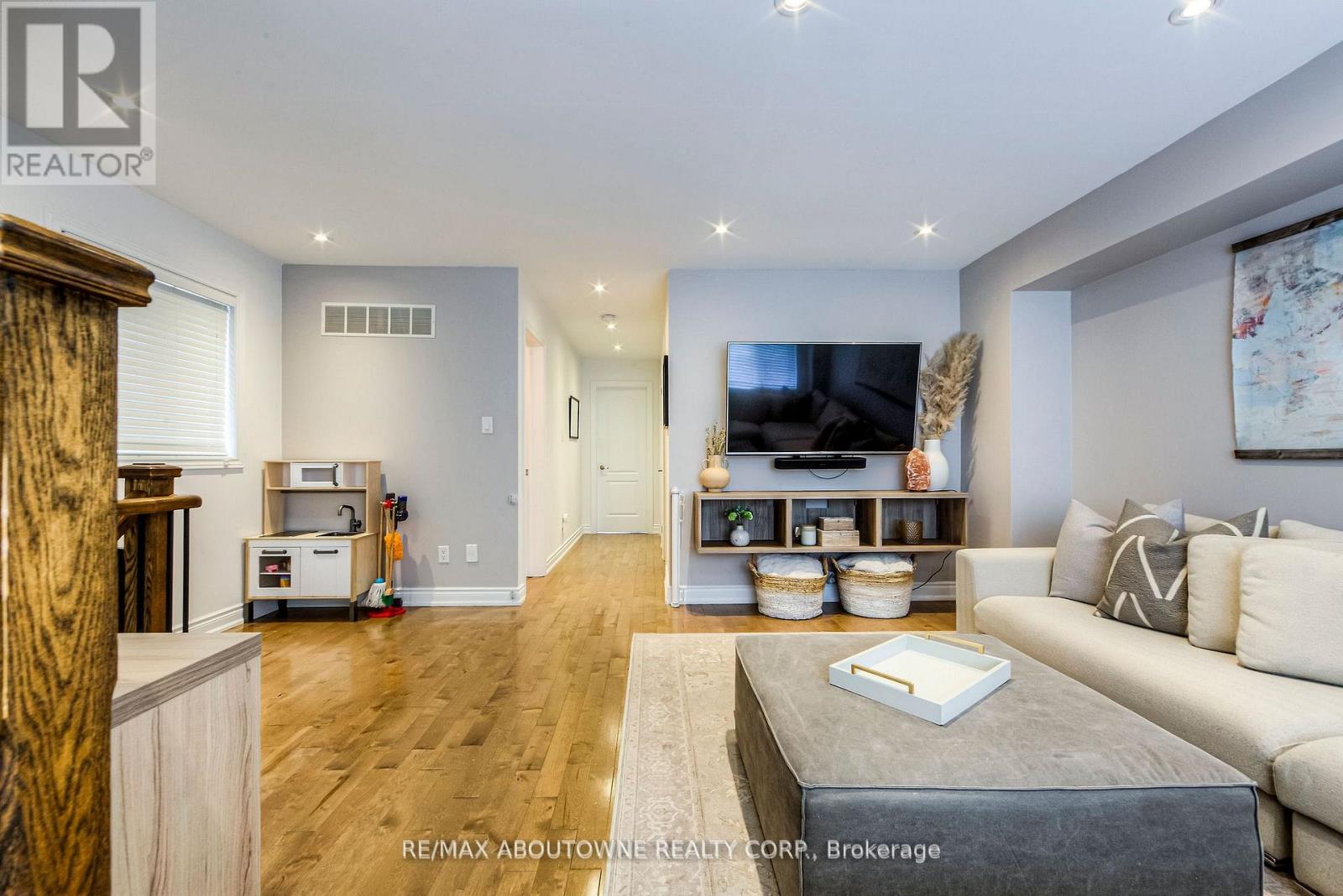 321 Dalesford Road, Toronto, Ontario  M8Y 1G8 - Photo 24 - W13062476