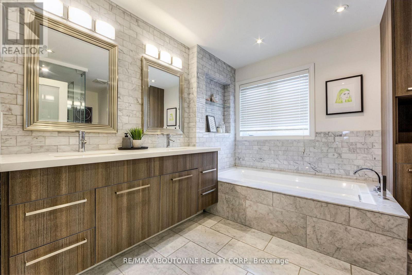 321 Dalesford Road, Toronto, Ontario  M8Y 1G8 - Photo 30 - W13062476