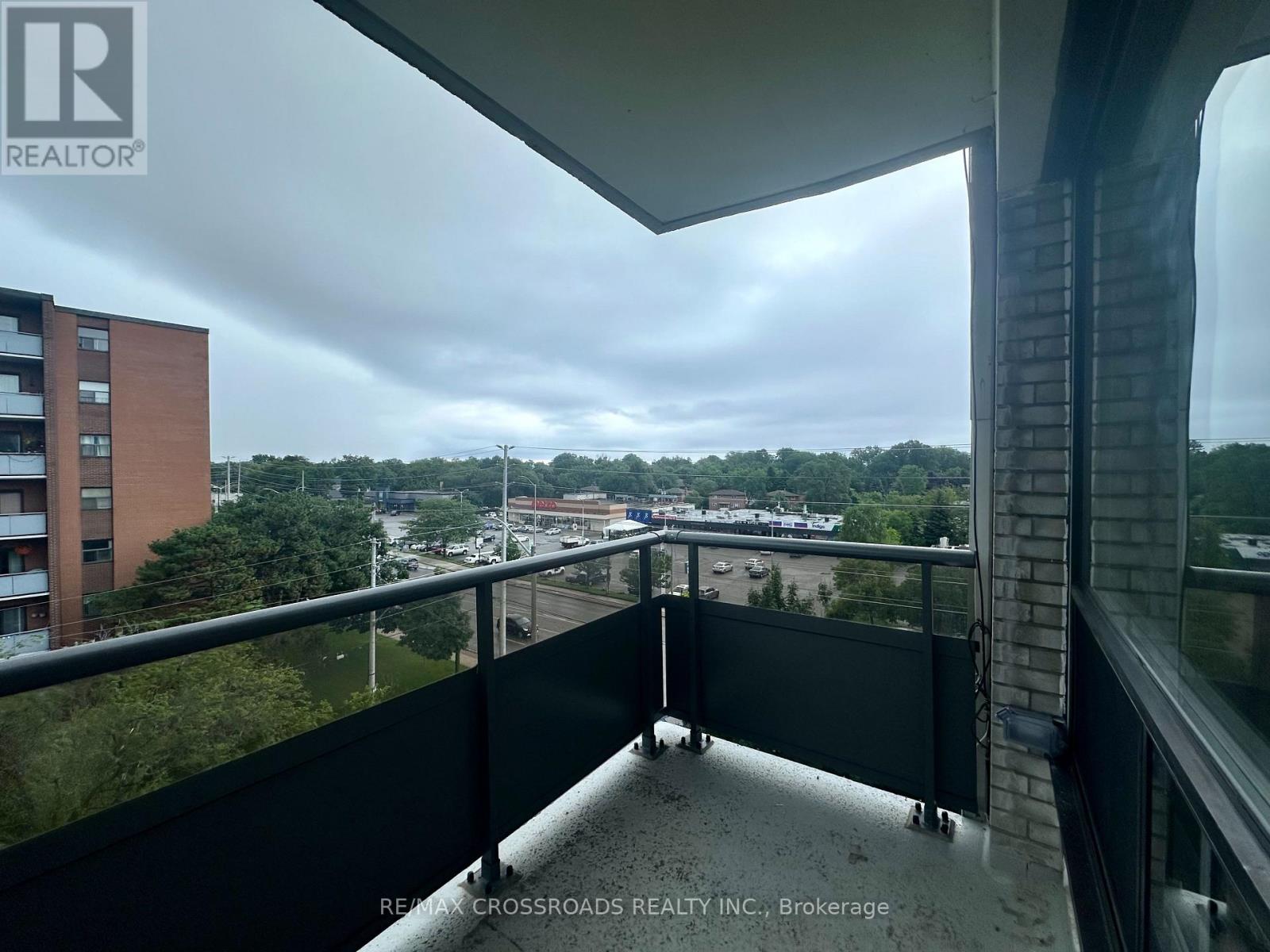610 - 363 Lakeshore Road E, Mississauga, Ontario  L5G 1H7 - Photo 7 - W13062478