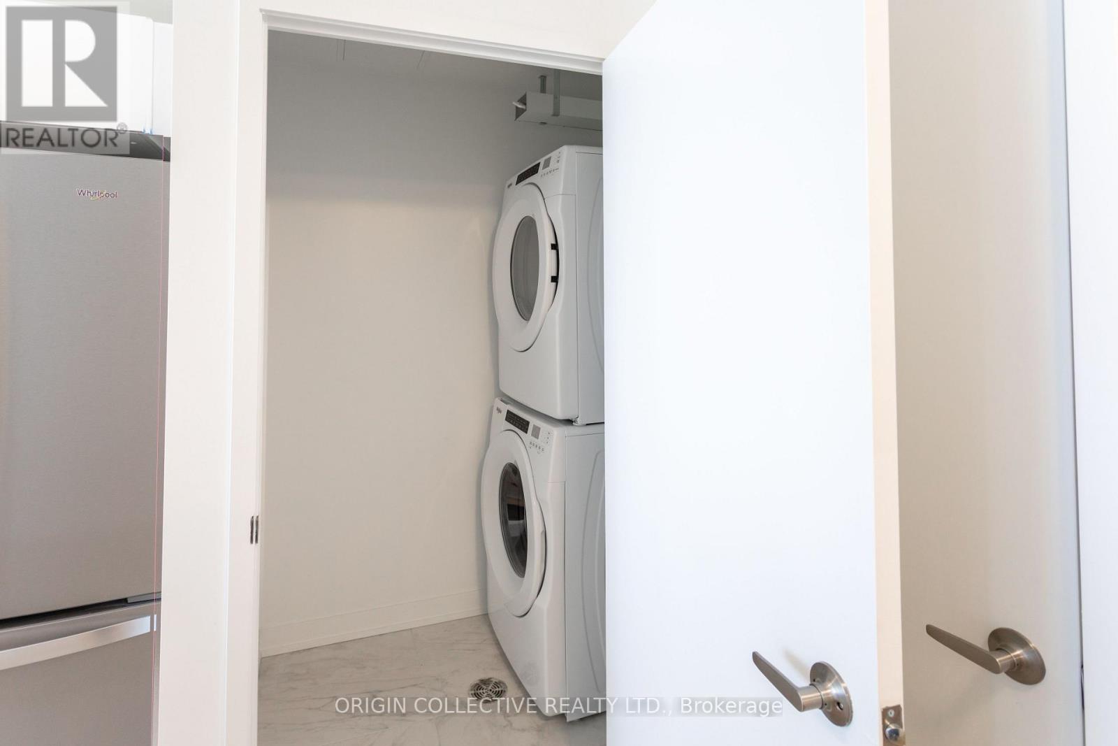 605 - 1035 Southdown Road, Mississauga, Ontario  L5J 0A2 - Photo 5 - W13062520