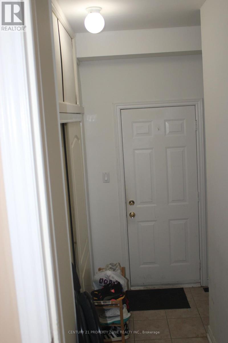 135 Sunny Meadow Boulevard, Brampton, Ontario  L6R 2H8 - Photo 37 - W13062550