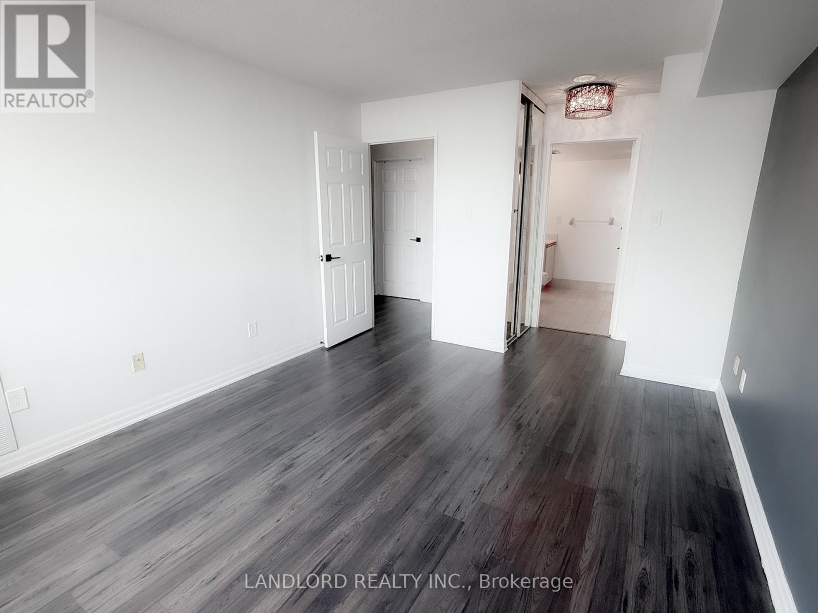 1501 - 30 Malta Avenue, Brampton, Ontario  L6V 4A4 - Photo 14 - W13062628