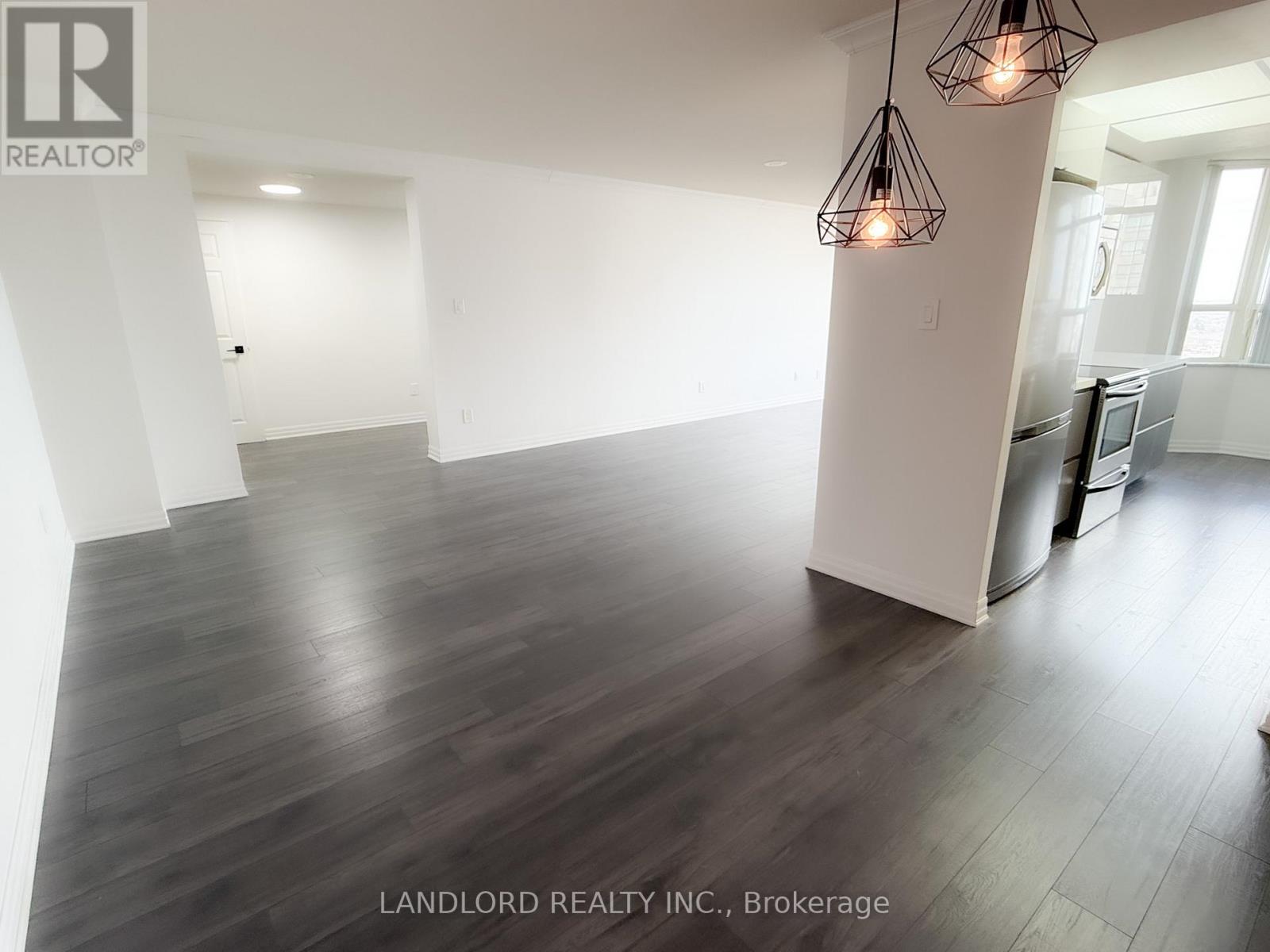 1501 - 30 Malta Avenue, Brampton, Ontario  L6V 4A4 - Photo 7 - W13062628