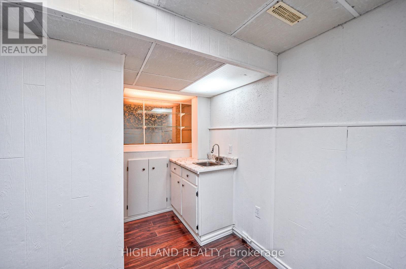 6455 Tisler Crescent, Mississauga, Ontario  L5N 3G6 - Photo 35 - W13062710