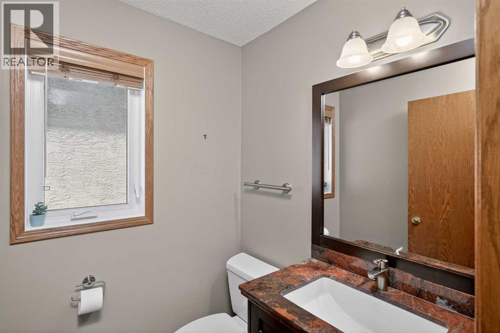 81 Riverwood Crescent SE, Calgary, Alberta  T2C 4B2 - Photo 15 - A2302889