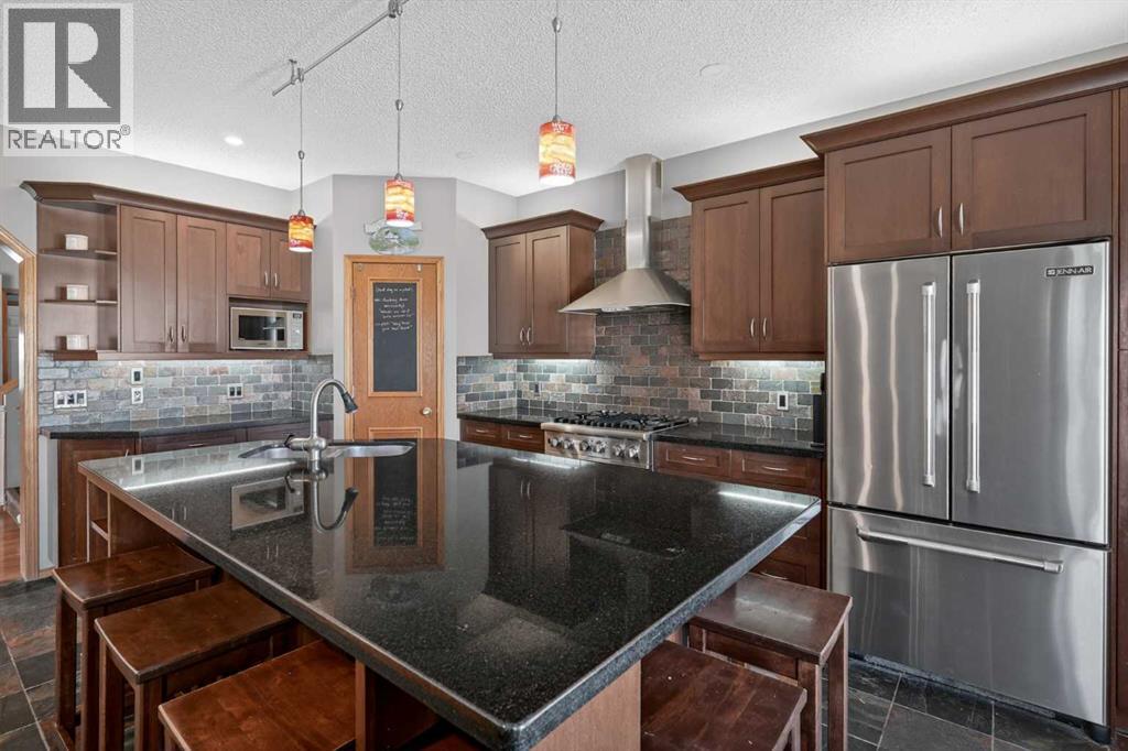 81 Riverwood Crescent SE, Calgary, Alberta  T2C 4B2 - Photo 12 - A2302889