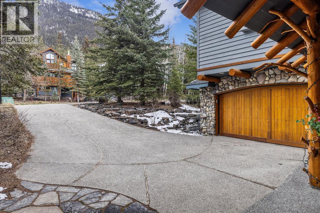 109 Silvertip Ridge, Canmore, Alberta  T1W 3A8 - Photo 4 - A2306202