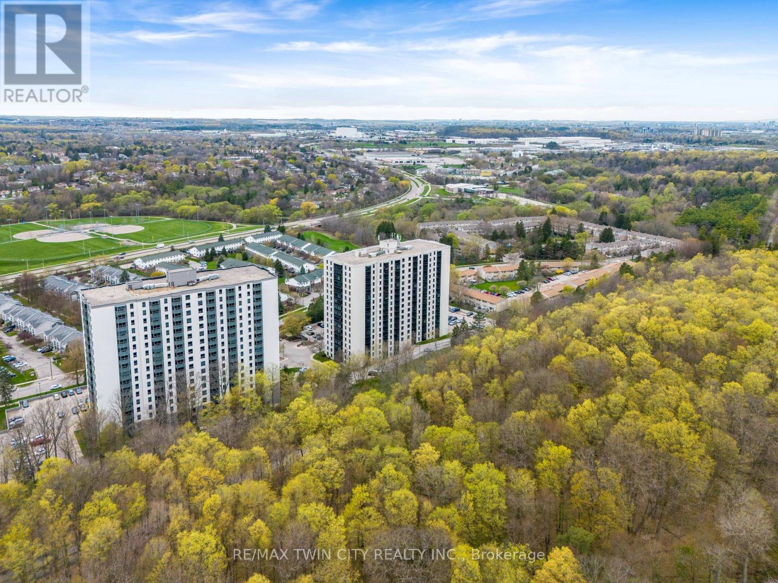 502 - 35 Green Valley Drive, Kitchener, Ontario  N2P 2A5 - Photo 14 - X13062416