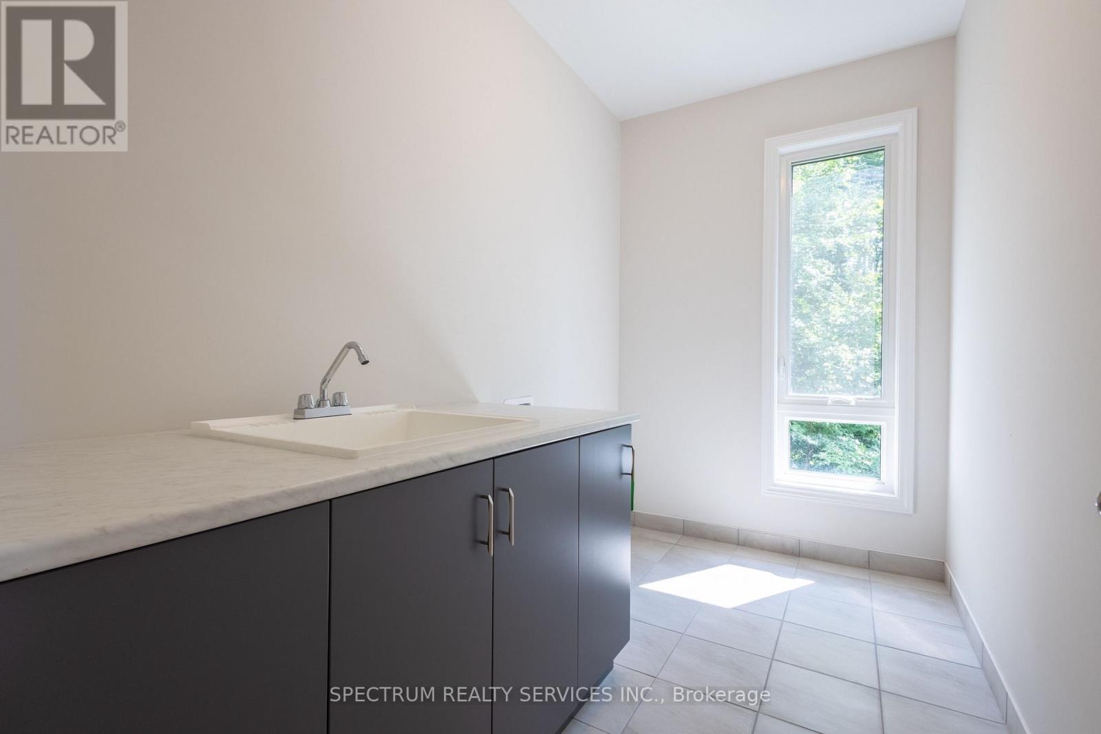 135 Marina Village Drive, Georgian Bay, Ontario  L0K 1S0 - Photo 7 - X13062522