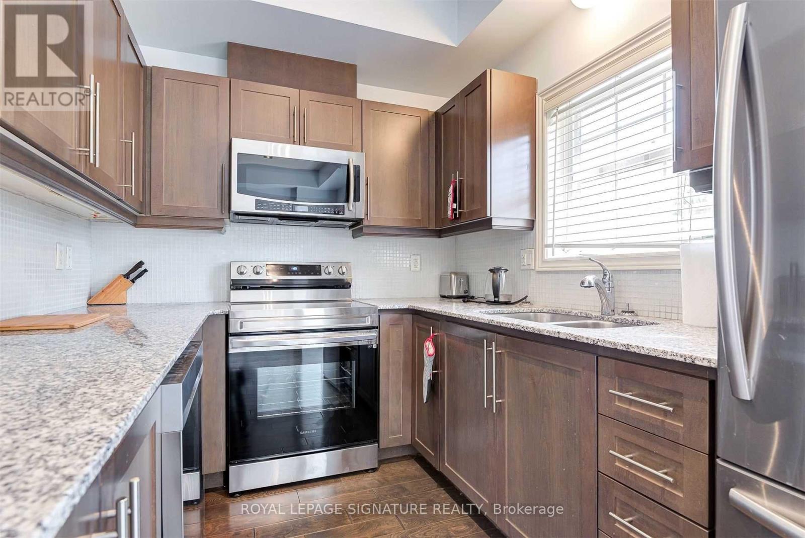 Upper - 16 Whitehaven Lane, Kitchener, Ontario  N2H 0B3 - Photo 11 - X13062582