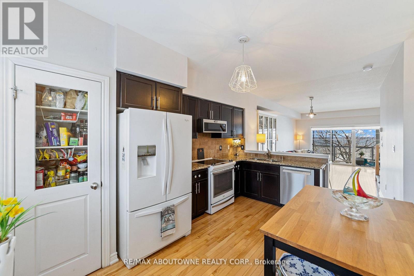 #3 - 337 Beach Boulevard, Hamilton, Ontario  L8H 6W4 - Photo 7 - X13062618