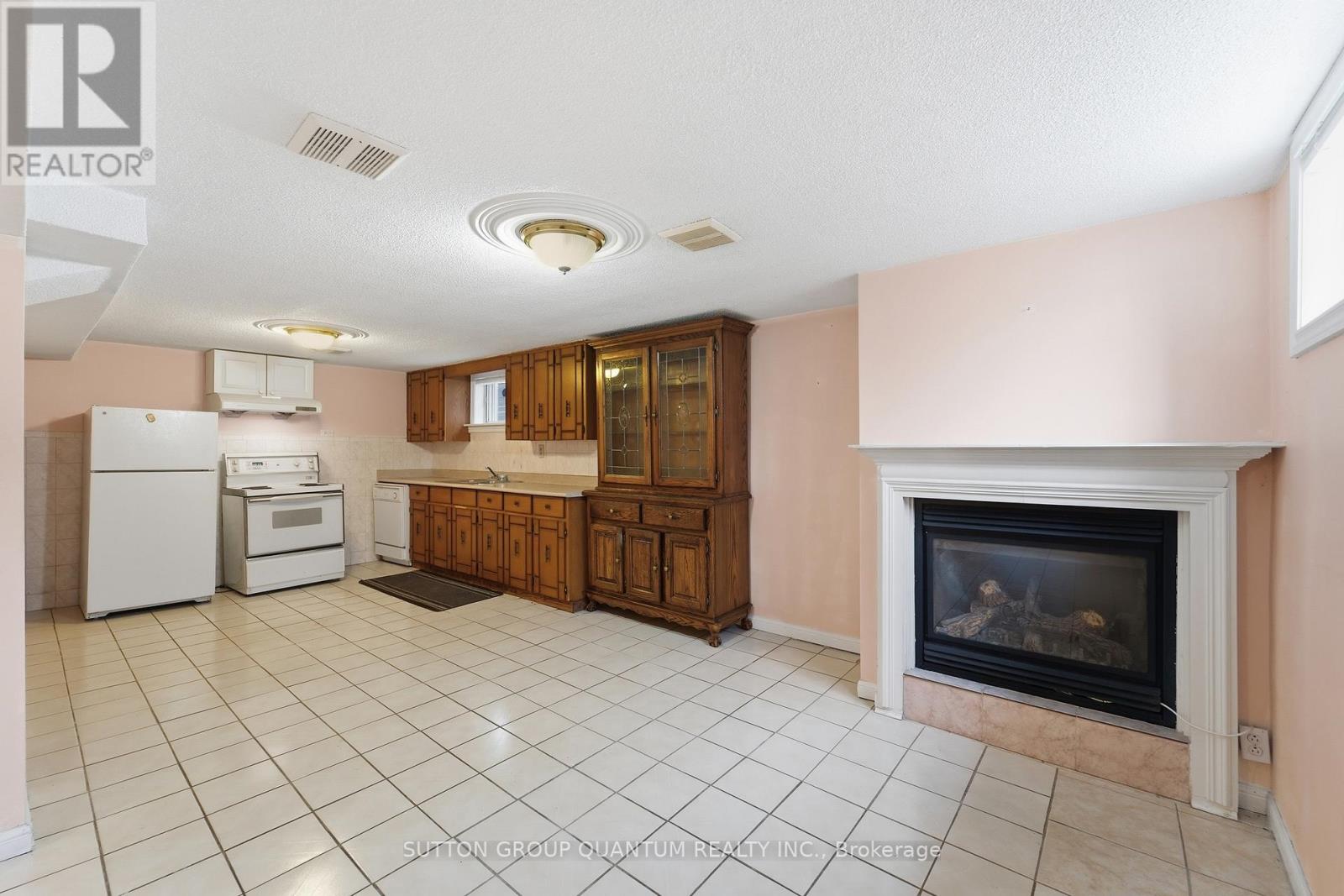 61 Forest Avenue, Mississauga, Ontario  L5G 1L3 - Photo 21 - W12887934