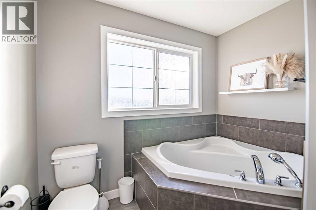 53 Portway Close, Blackfalds, Alberta  T4M 0G7 - Photo 32 - A2306440